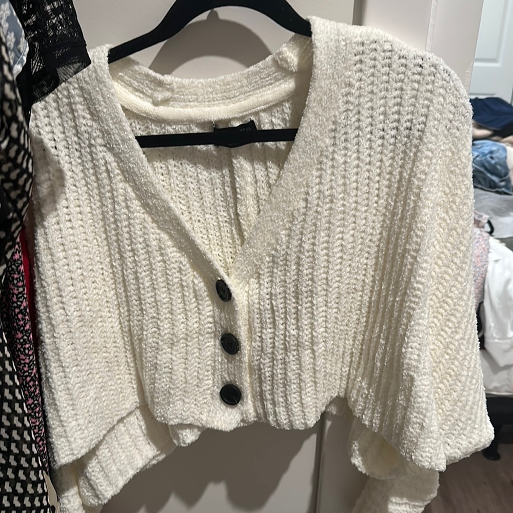 Cropped sweater